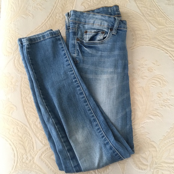 Light wash Aéropostale Jeans - Picture 3 of 5